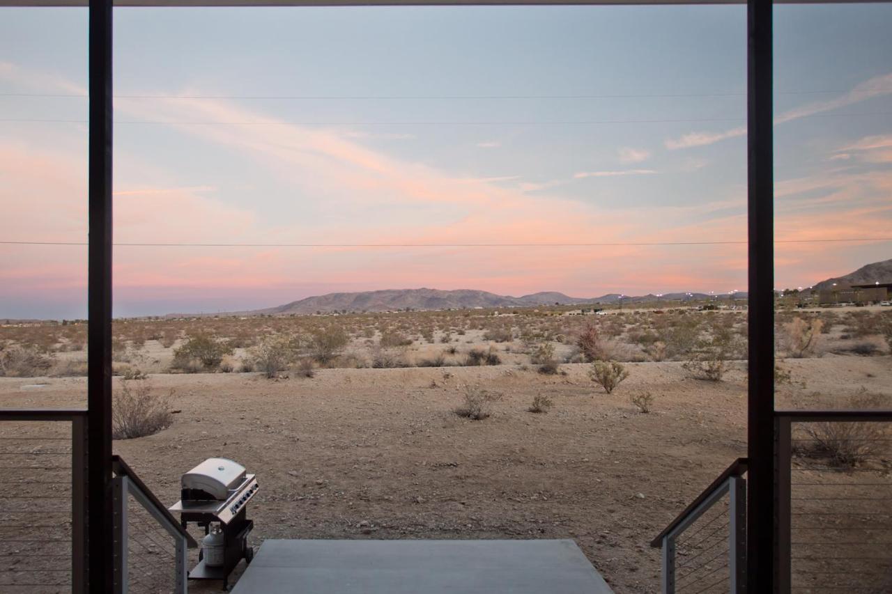 Modern Desert Dream - New Build トウェンティナイン・パームズ エクステリア 写真